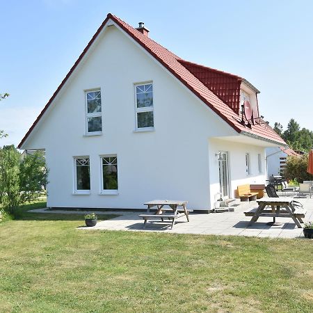 Spacious Holiday Home In Hornstorf With Trampoline Exteriér fotografie