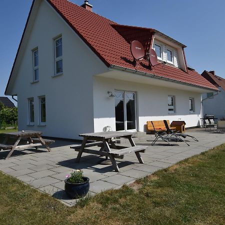 Spacious Holiday Home In Hornstorf With Trampoline Exteriér fotografie