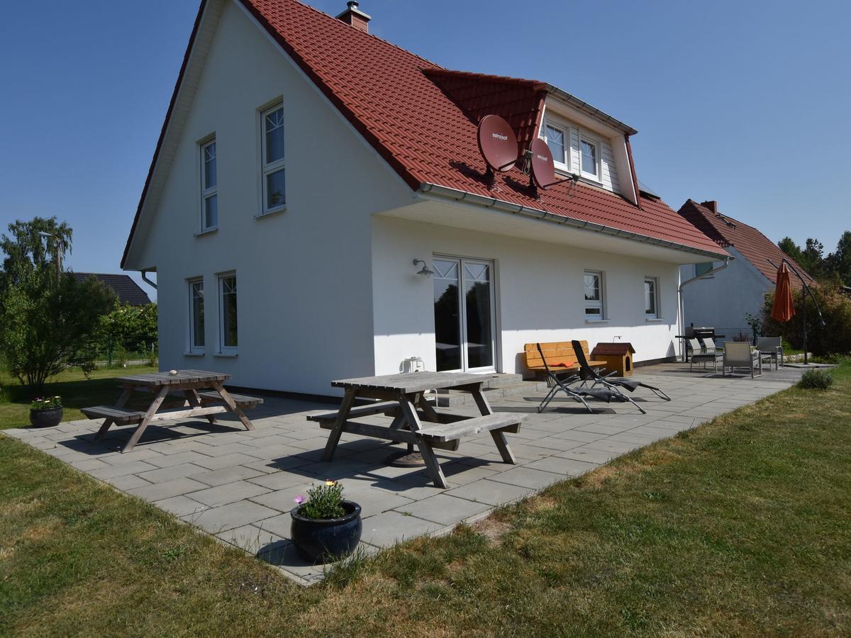 Spacious Holiday Home In Hornstorf With Trampoline Exteriér fotografie